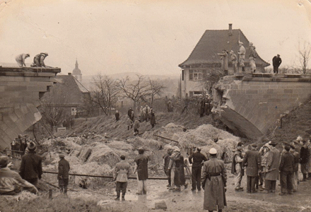 Eisenbahnbrücke